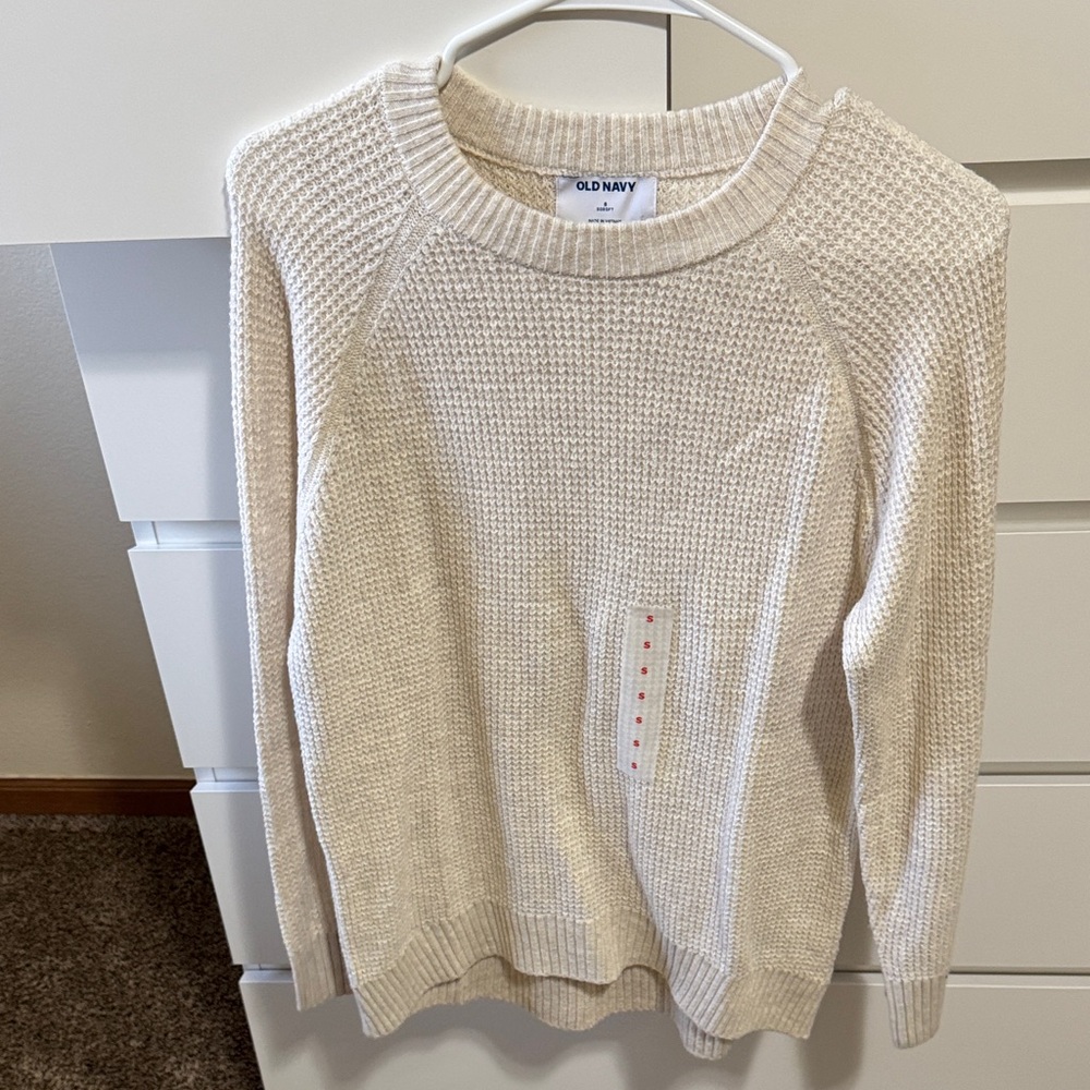 Old Navy Women's Off-White Crew Neck Sweater